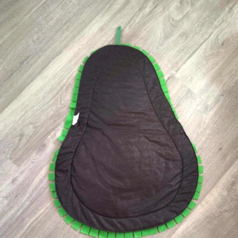 Dog Snuffle Mat, Slow Feeding, Food Dispensing, Nosework Training, Avocado Shape - Picture 3 of 5